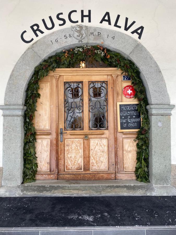 Hotel Weisses Kreuz Bergün Exteriör bild