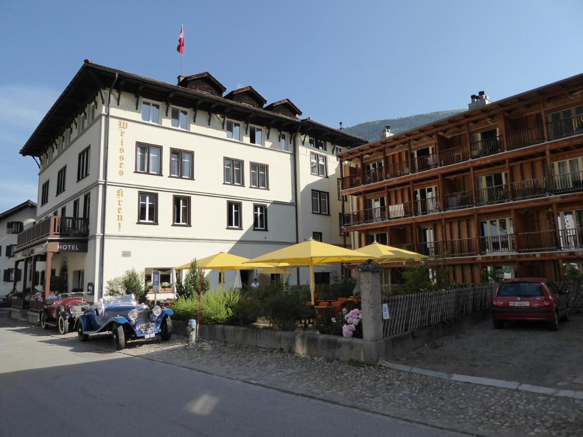 Hotel Weisses Kreuz Bergün Exteriör bild